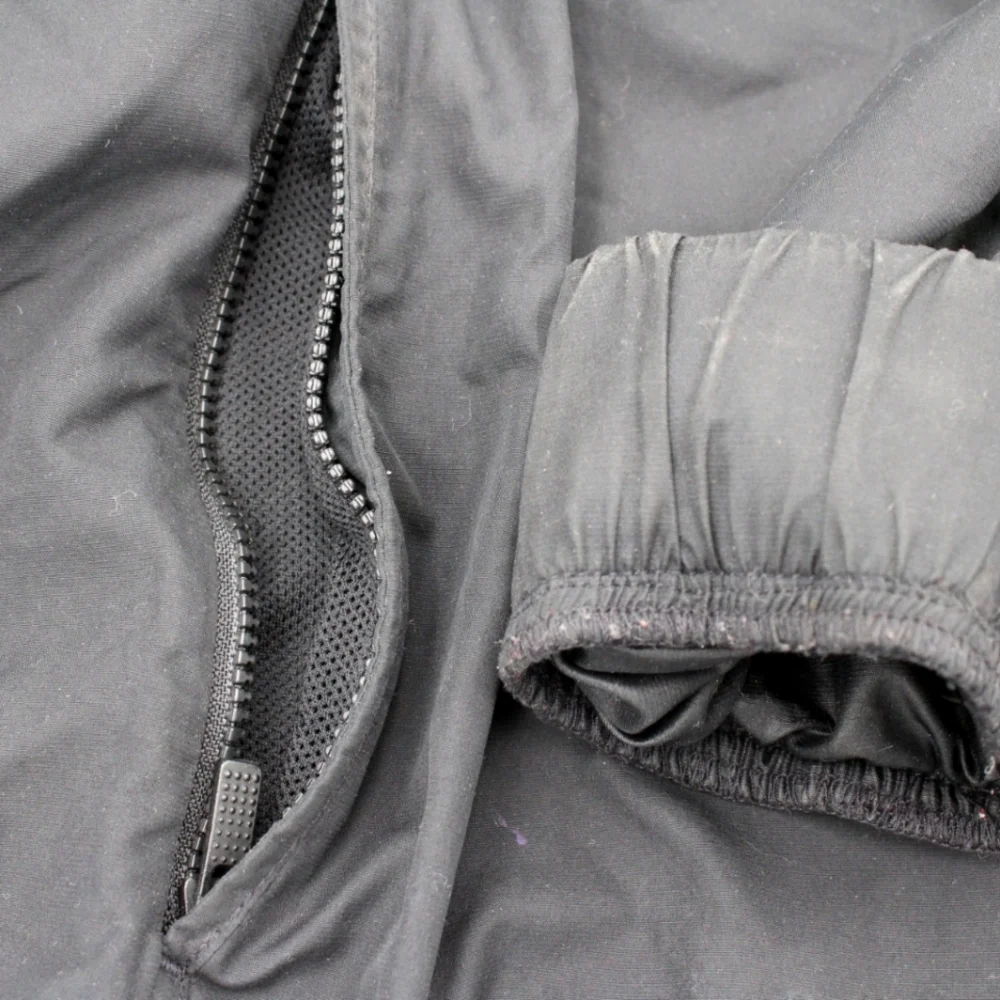 Nike Women’s 1X Black Fitted Windbreaker Jacket - Picture 2 of 5